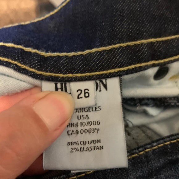 Hudson Jeans Midrise Signature Boot Cut dark wash Size 26, 32 inch inseam - Picture 6 of 8